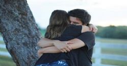 Rüyada Birine Sarılmak Öpmek Rüya Yorumu ve Anlamı
