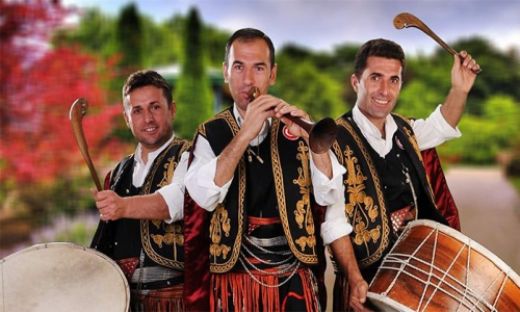 Rüyada Davul Zurnalı Düğün Görmek Rüya Yorumu ve Anlamı