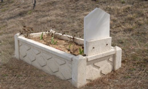 Rüyada Eşilmiş Mezar Görmek Rüya Yorumu ve Anlamı