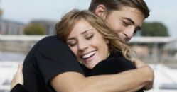 Rüyada Halaya Sarılmak Rüya Yorumu ve Anlamı