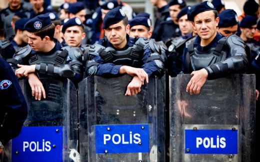 Rüyada Kendini Polis Olarak Görmek Rüya Yorumu ve Anlamı