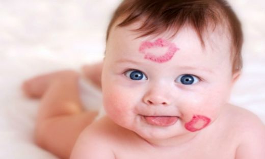 Rüyada Kız Çocuğu Sevmek Rüya Yorumu ve Anlamı