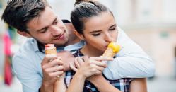 Rüyada Kocaya Sarılmak Rüya Yorumu ve Anlamı