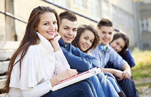 Rüyada Okul Arkadaşını Görmek Rüya Yorumu ve Anlamı