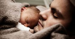 Rüyada Ölen Babaya Sarılmak Rüya Yorumu ve Anlamı