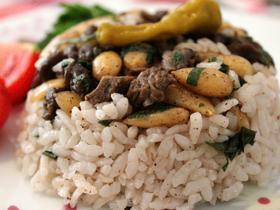 Rüyada Etli Pilav Yemek