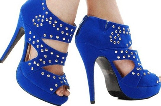 Rüyada Mavi Ayakkabı Giymek