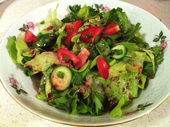 Rüyada Salata Yemek