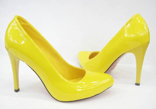 Rüyada Sarı Ayakkabı Görmek