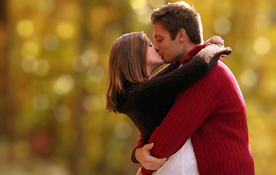 Rüyada Sevdiğini Dudaktan Öpmek Rüya Yorumu ve Anlamı