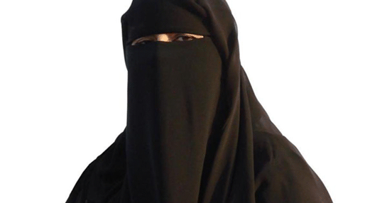 Rüyada Siyah Çarşaf Giymek