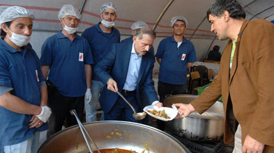 Rüyada Yemek Dağıtmak